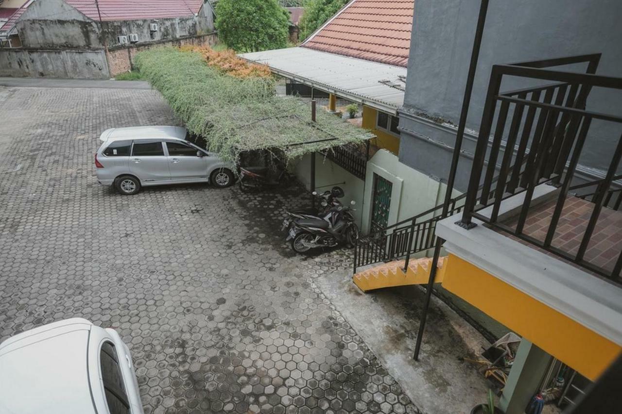 Reddoorz Syariah Near Kantor Walikota Jambi Exteriör bild